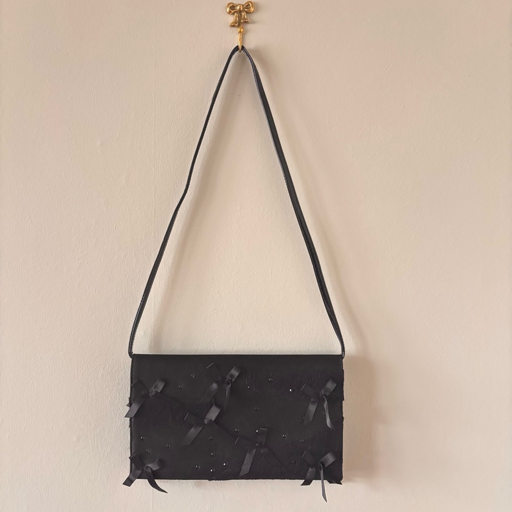 Elegant Black Shoulder Bag